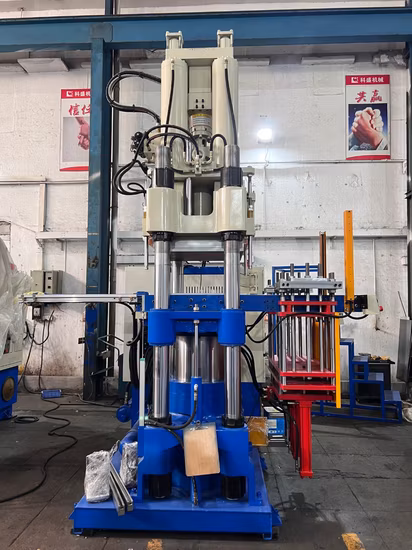 온갖 고무 제품, 고무 실리콘 제조를 위한 300ton 선입 선출 수직 고무 사출 성형 기계